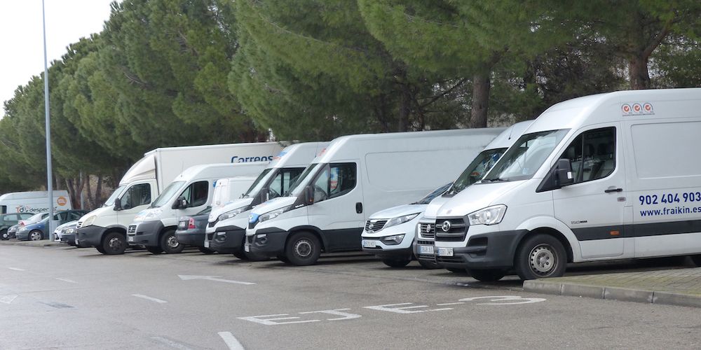 LCV furgonetas-aparcadas-en-CTM-Madrid