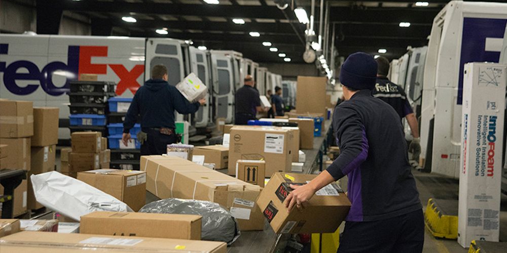 paquetes fedex ecommerce cinta furgonetas paquetes fedex ecommerce cinta furgonetas