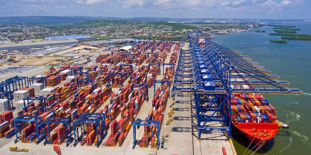 terminal contenedores puerto Cartagena de Indias Colombia