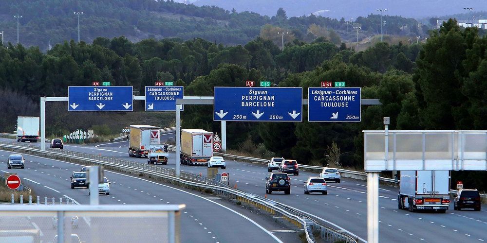 circulacion de camiones en carretera francia