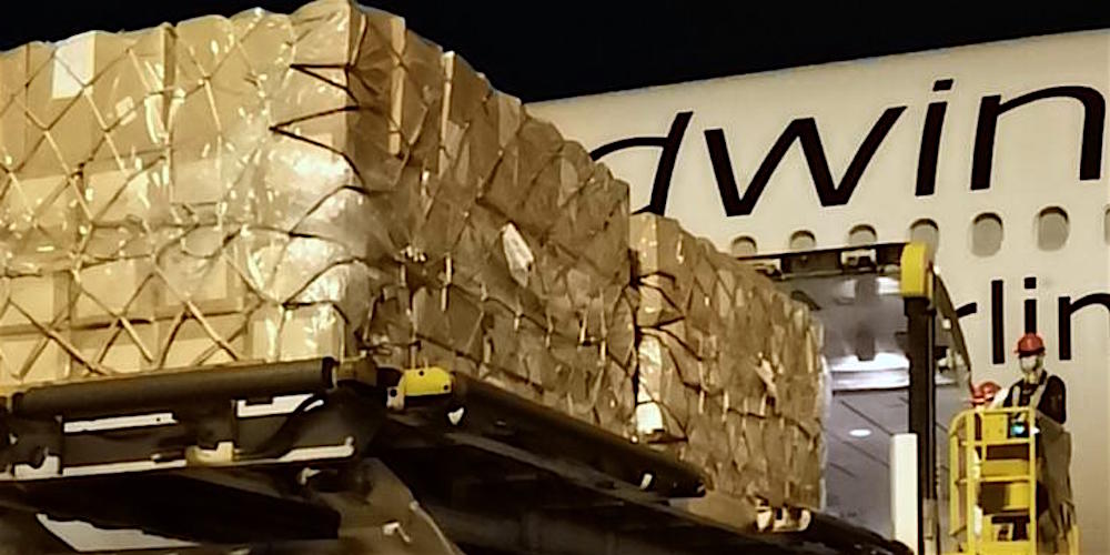 avion fletado por Carreras para Unnefar