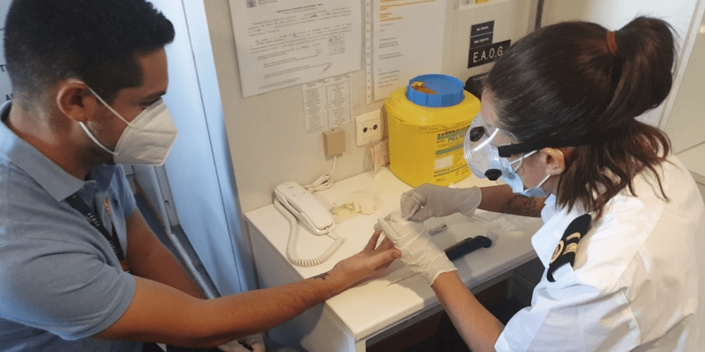 Test del Covid-19 a la tripulacion de Armas Tresmediterranea