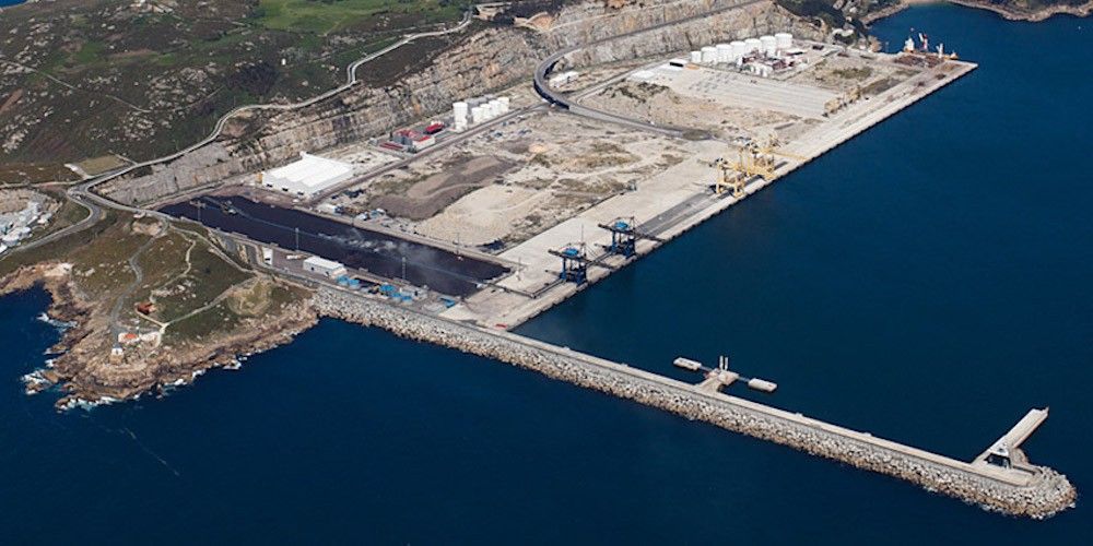 El puerto de Ferrol podría hacer frente a dificultades financieras a corto y medio plazo.