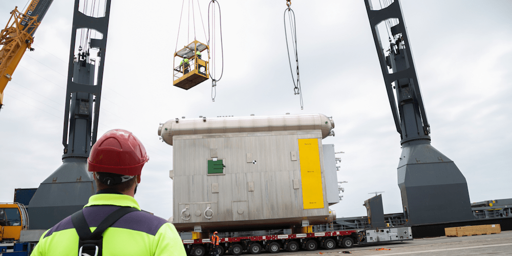 Operativa para el envio de calderas en el puerto de Cadiz
