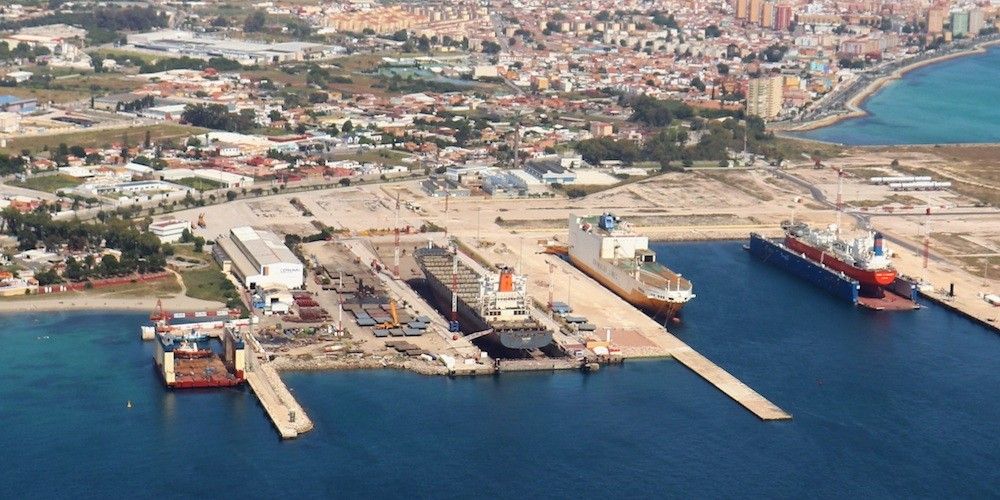 Instalaciones de Campamento en el puerto de Algeciras