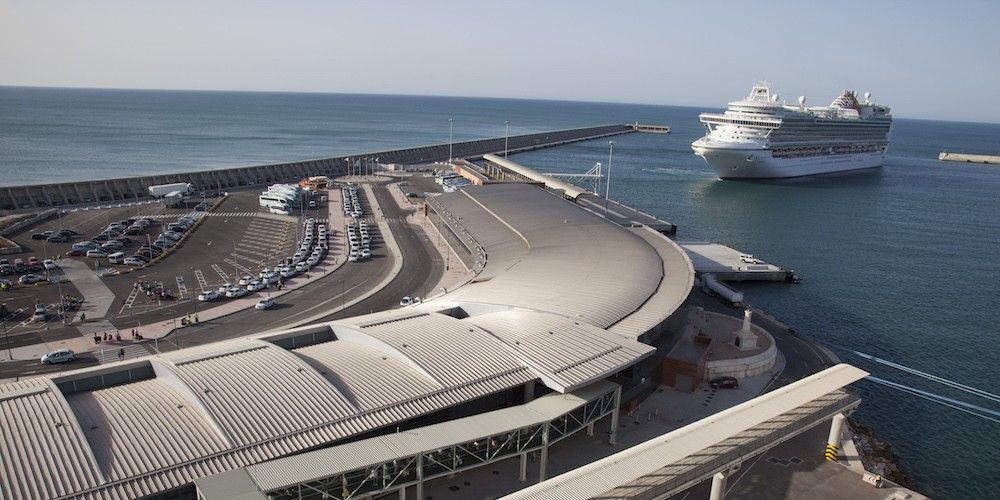 Terminal de Cruceros del puerto de Malaga Terminal de Cruceros del puerto de Malaga