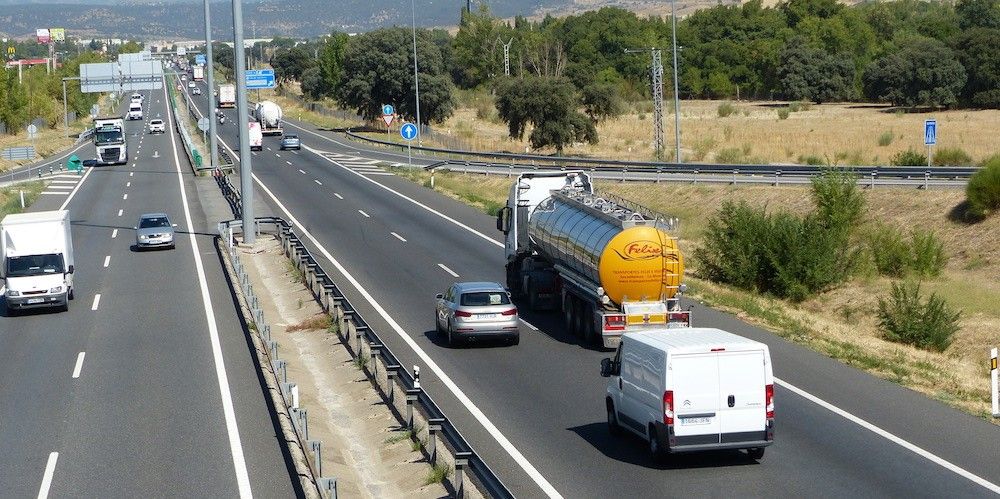 carretera camion cisterna n-1
