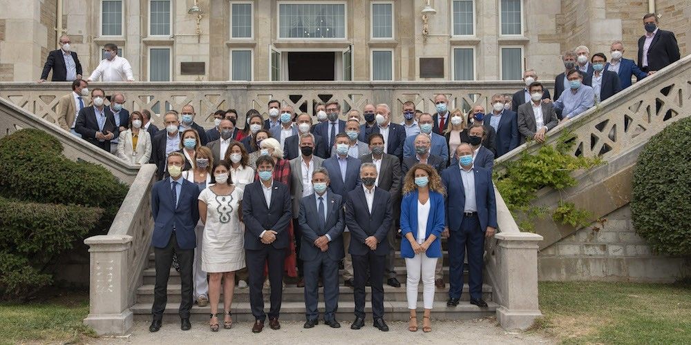 Debate sobre el marco estrategico del sistema portuario en Santander Debate sobre el marco estrategico del sistema portuario en Santander