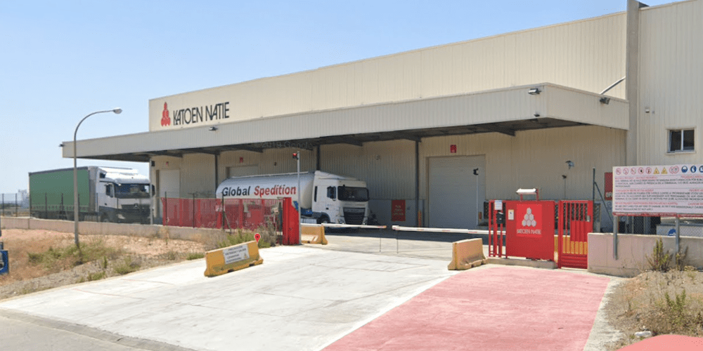 Instalaciones de Katoen Natie en el poligono Entrevies de Tarragona