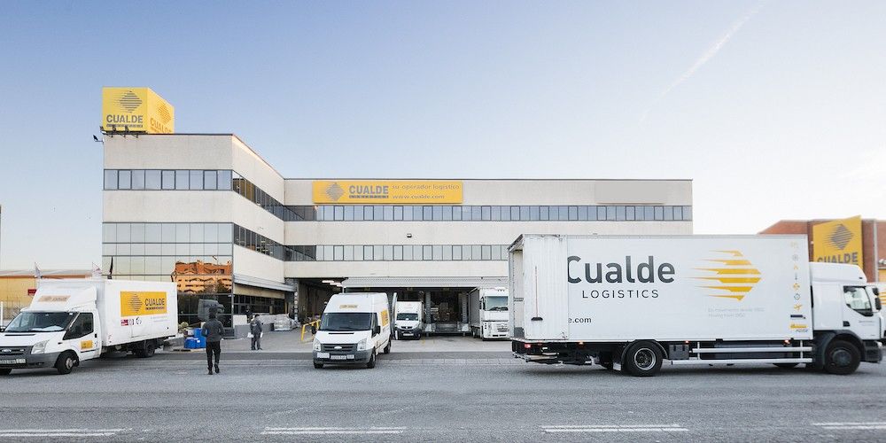 Sede y vehiculos de Cualde Logistics Sede y vehiculos de Cualde Logistics