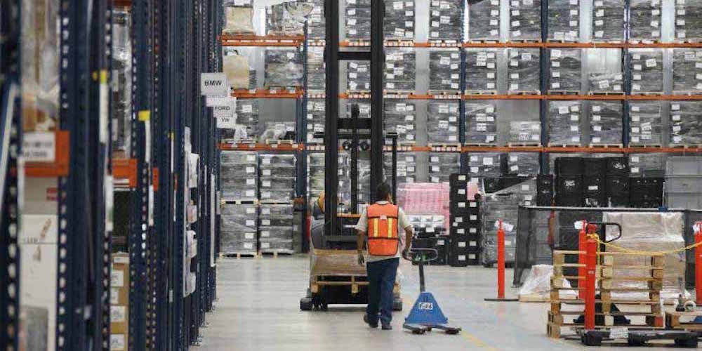 almacen empleado transpaleta almacen empleado transpaleta