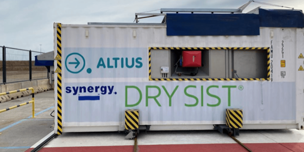 Sistema de termodesinfeccion de contenedores de Synergy y Altius en la terminal Best