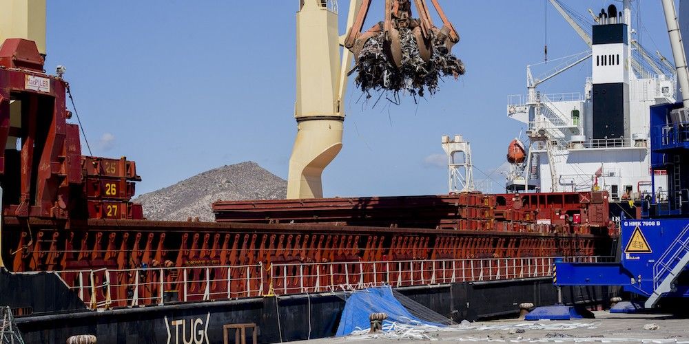 Descarga de chatarra en el puerto de Cartagena 2020