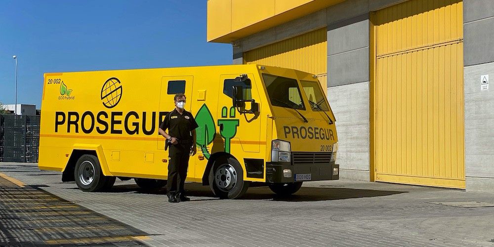 Camion hibrido de Prosegur Cash