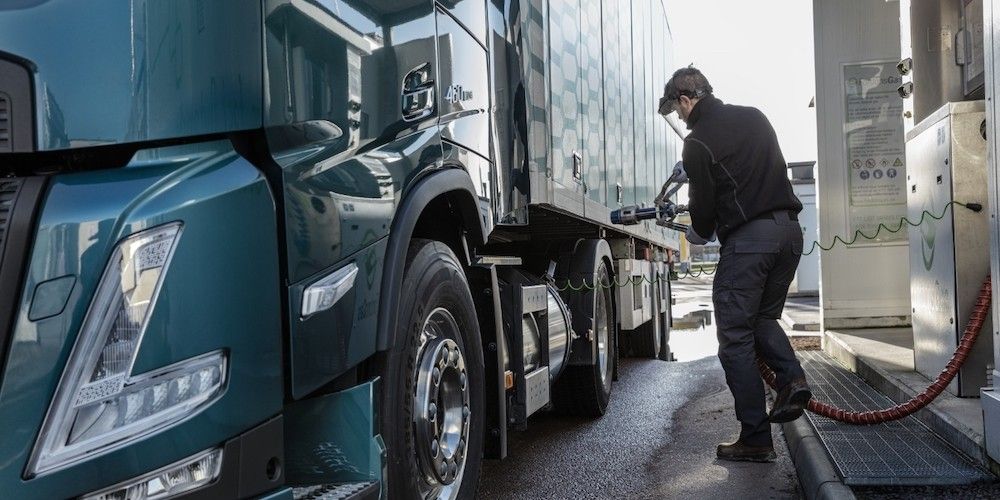 Volvo Trucks GNL repostaje