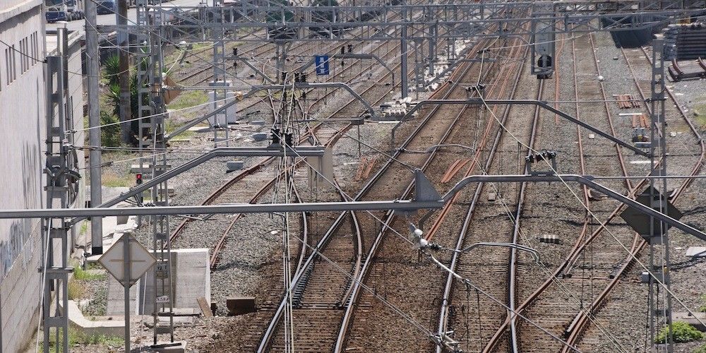 Se estudiará de que manera la Generalitat Valenciana puede fomentar el transporte ferroviario de mercancías.