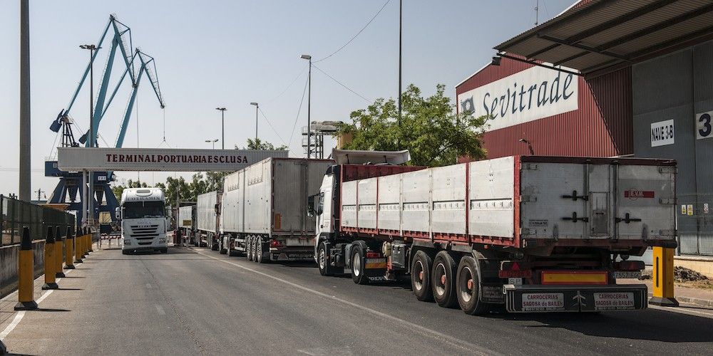 sevitrade puerto sevilla terminal portuaria esclusa sevitrade puerto sevilla terminal portuaria esclusa