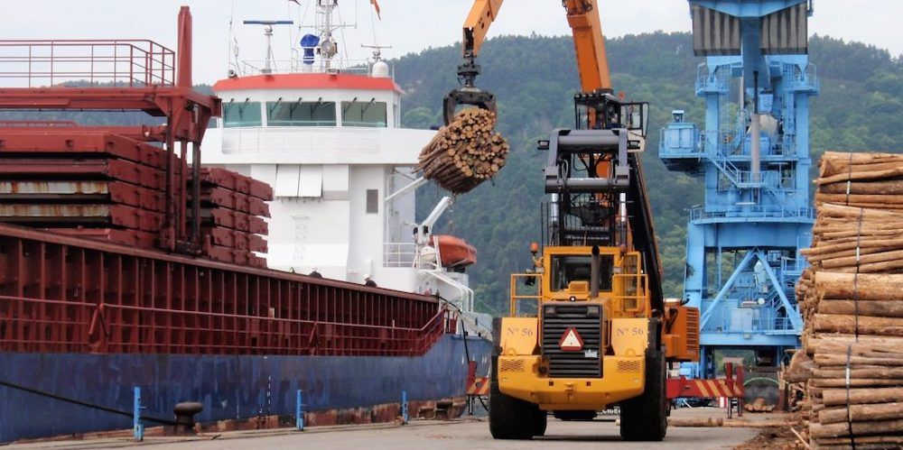 trafico madera puerto Ferrol