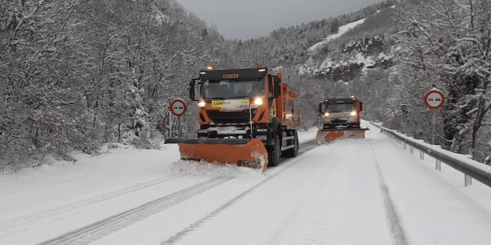temporal nieve carretera quitanieves en la N-111 Rioja