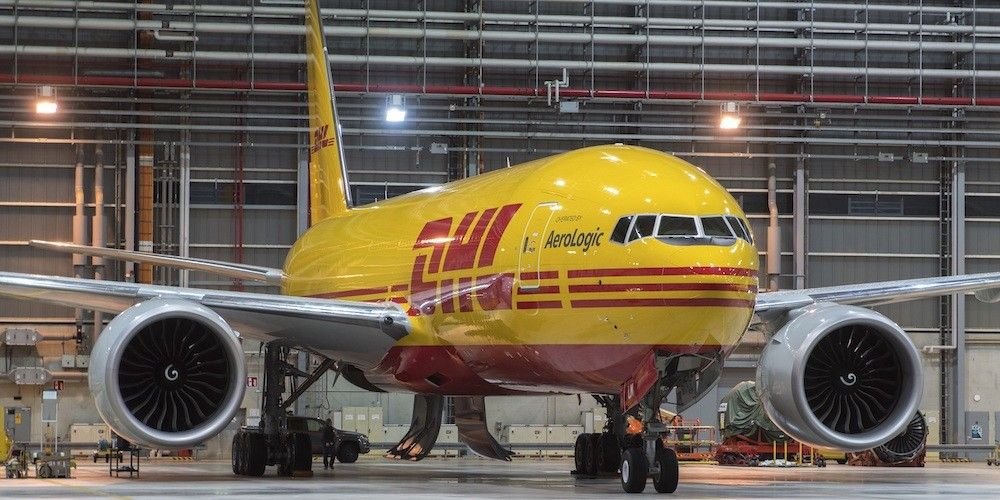 dhl-boeing freighter 777-02