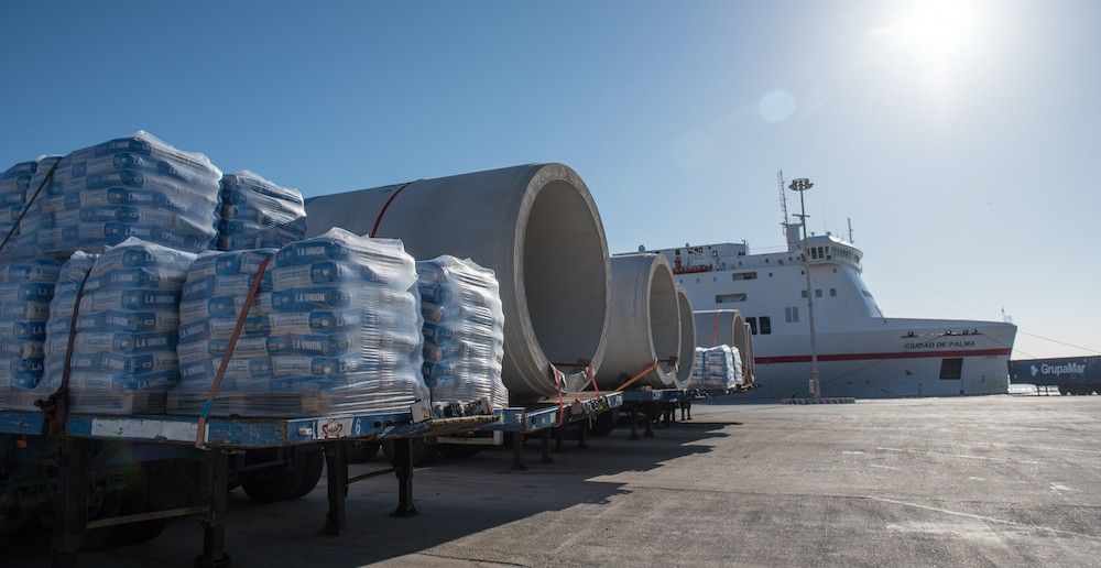 Muelles comerciales puertos baleares