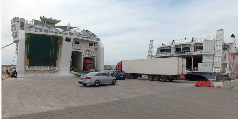 trafico ro-ro camiones puerto Motril
