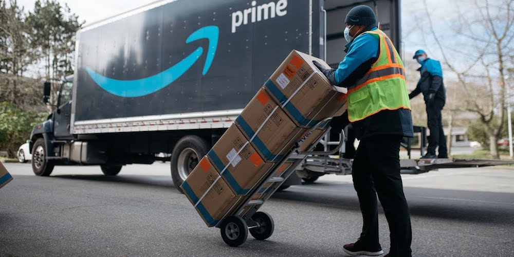 camion amazon prime repartidor