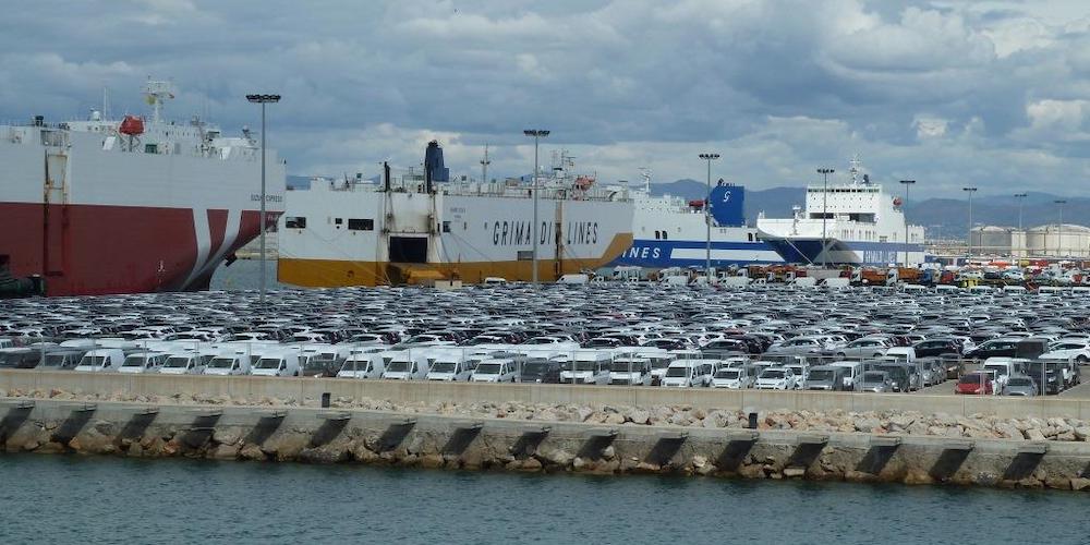El puerto de Valencia descarta una nueva DIA y se considera vigente la de 2007.