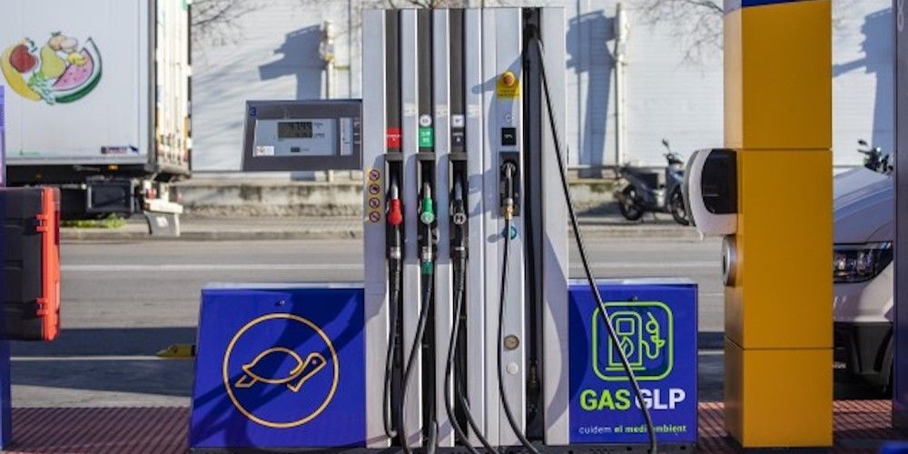 Gasinera OnTurtle repostaje gas