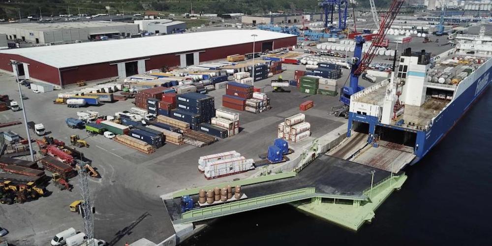 actividad muelles puerto Bilbao contenedores carga ro-ro