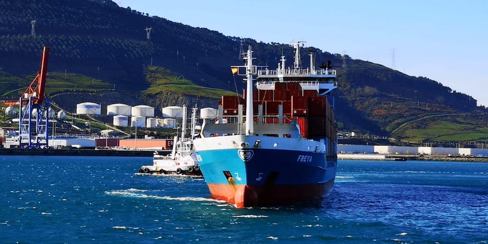 Buque Freya Wec Lines puerto Bilbao