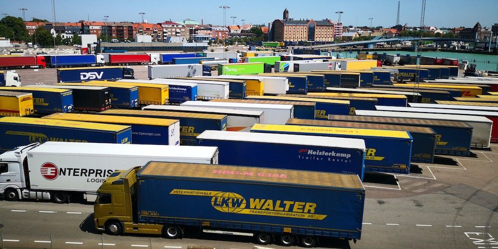 semirremolques aparcados