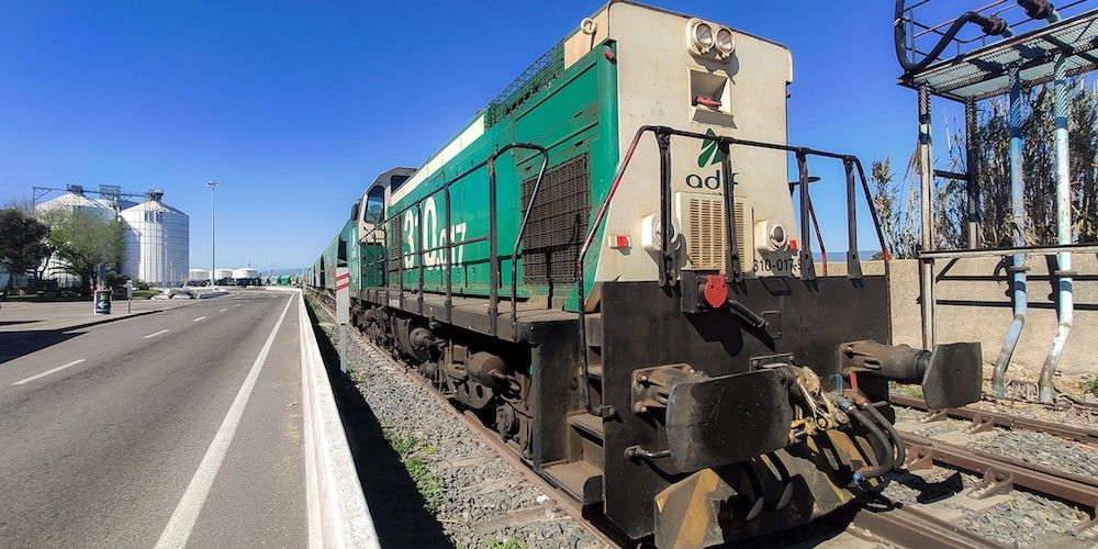 ferrocarril agroalimentario en el puerto de tarragona ferroportuario