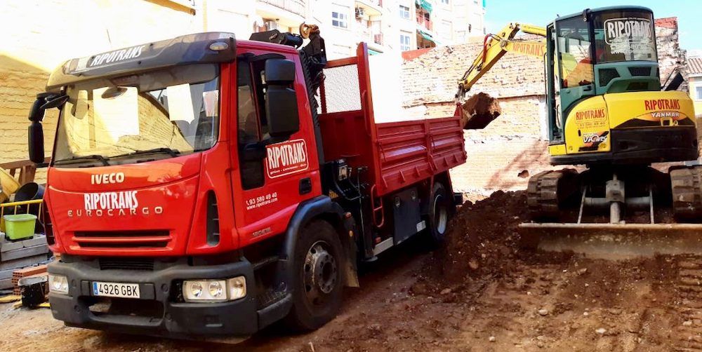 camion ripotrans en obra