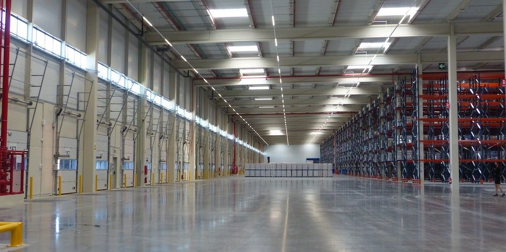 interior nave Carreras Mounpark en PCI Illescas interior nave Carreras Mounpark en PCI Illescas