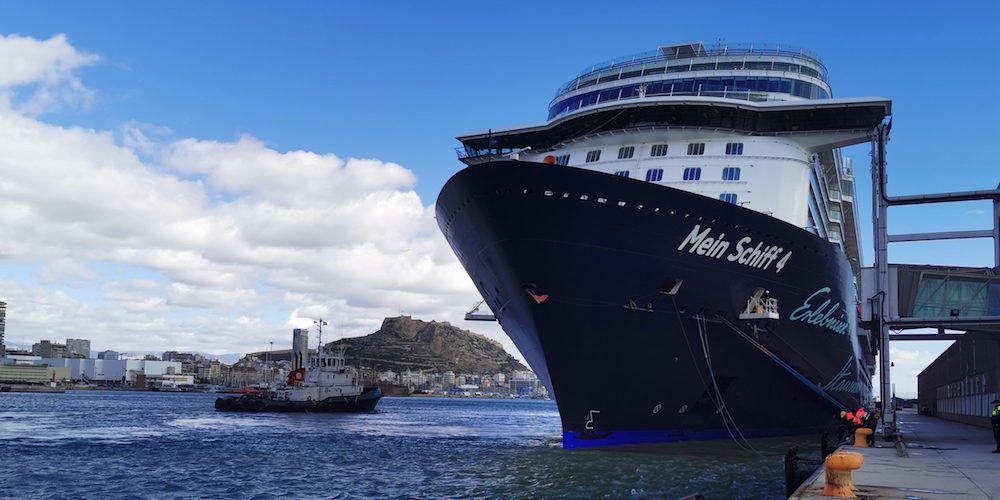 Crucero naviera TUI puerto Alicante