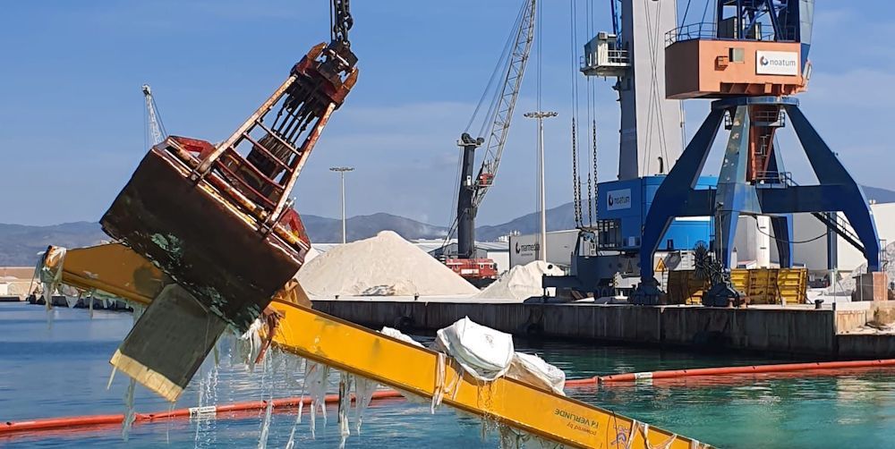 labores extraccion carga buque hundido puerto castellon
