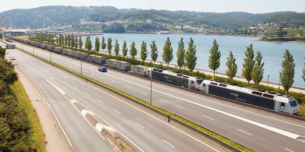 TREN ACCESO PUERTO FERROL