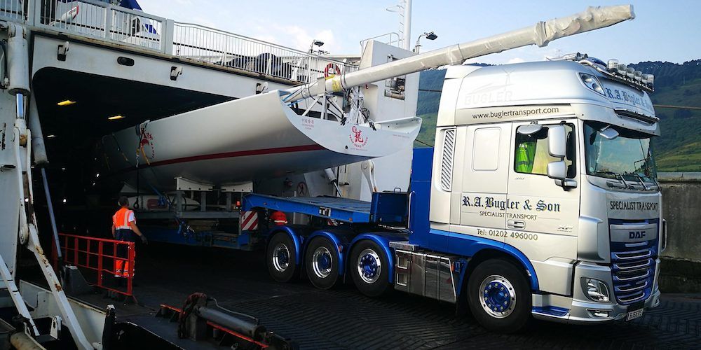 acceso roro camion a bodega ferry brittany ferries