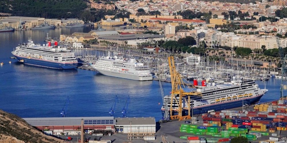 Triple escala de cruceros en el puerto de Cartagena
