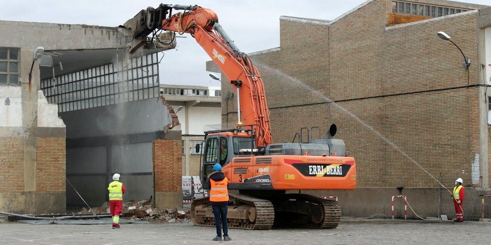 Demolicion lonja Huelva