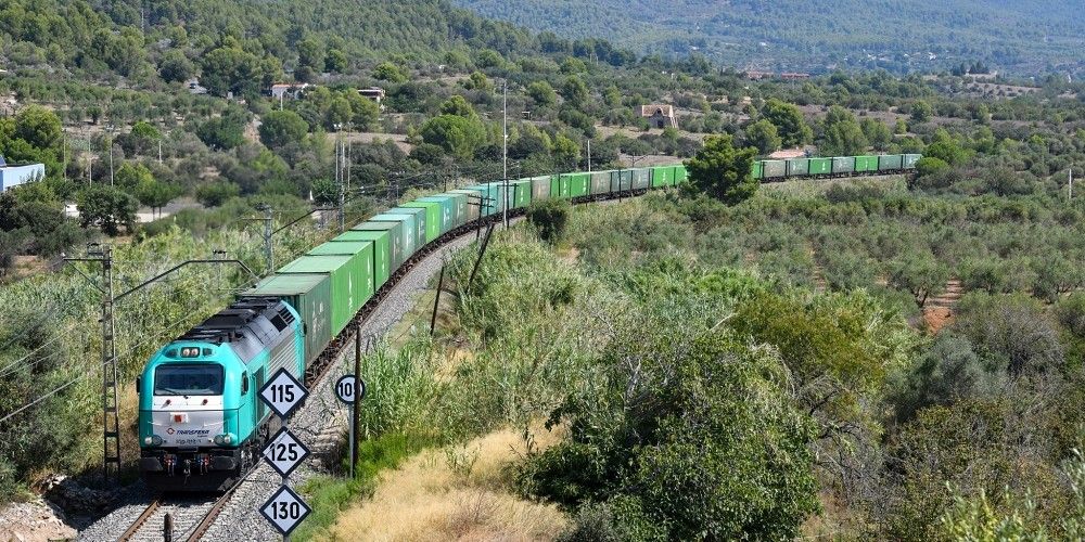La compra inlcuye diversos servicios ferroviarios.