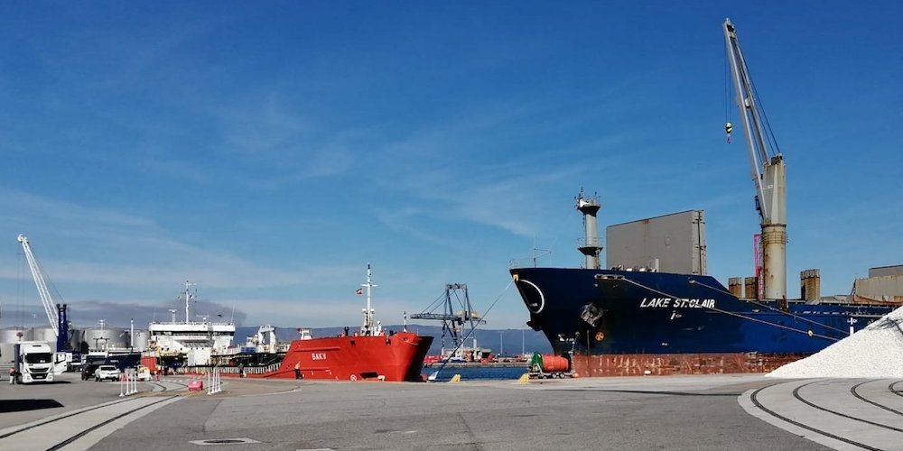 Muelles puerto Vilagarcia