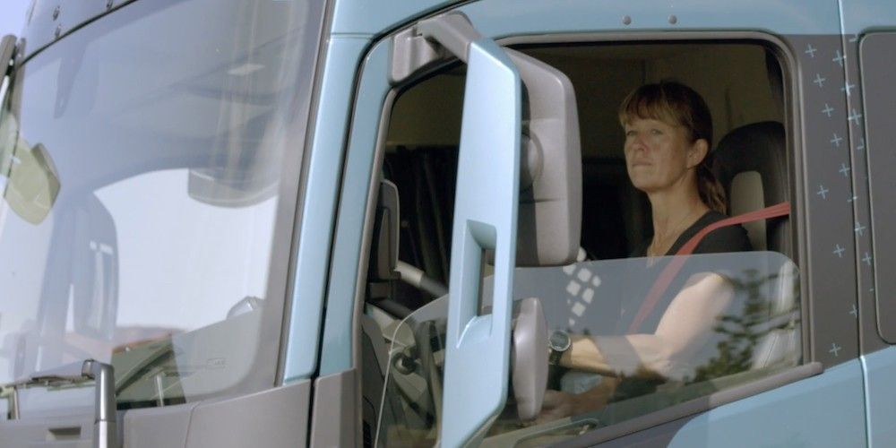 conductora mujer camion