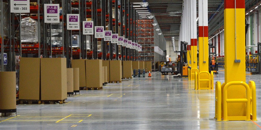 4-amazon-nave-interior