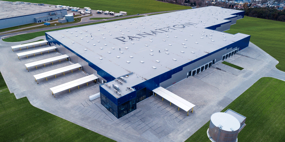 Las-naves-de-Panattoni,-acompa§adas-de-espacios-para-oficinas-y-aparcamientos,-son-muy-adaptables-para-un-amplio-abanico-de-clientes. Las-naves-de-Panattoni,-acompa§adas-de-espacios-para-oficinas-y-aparcamientos,-son-muy-adaptables-para-un-amplio-abanico-de-clientes.