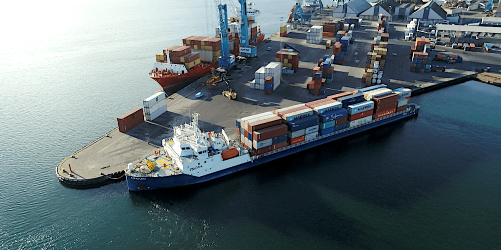 Topaz Lena P&O Maritime Logistics