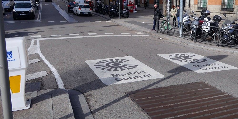 9-Madrid-Central-logo-en-el-suelo