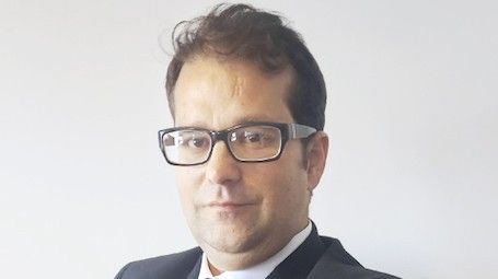 Rafael Echanove Inmoking