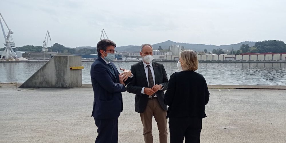 Rodriguez Dapena en el puerto de Vilagarcia Rodriguez Dapena en el puerto de Vilagarcia